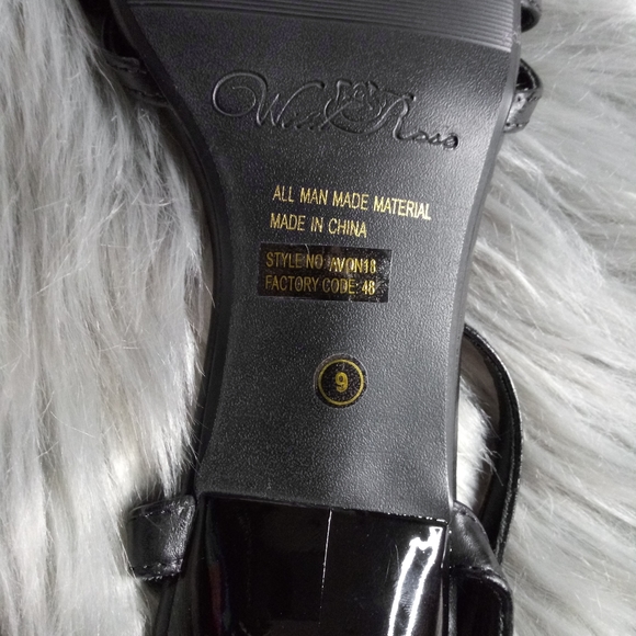 Wild Rose Black Heels - Picture 6 of 6